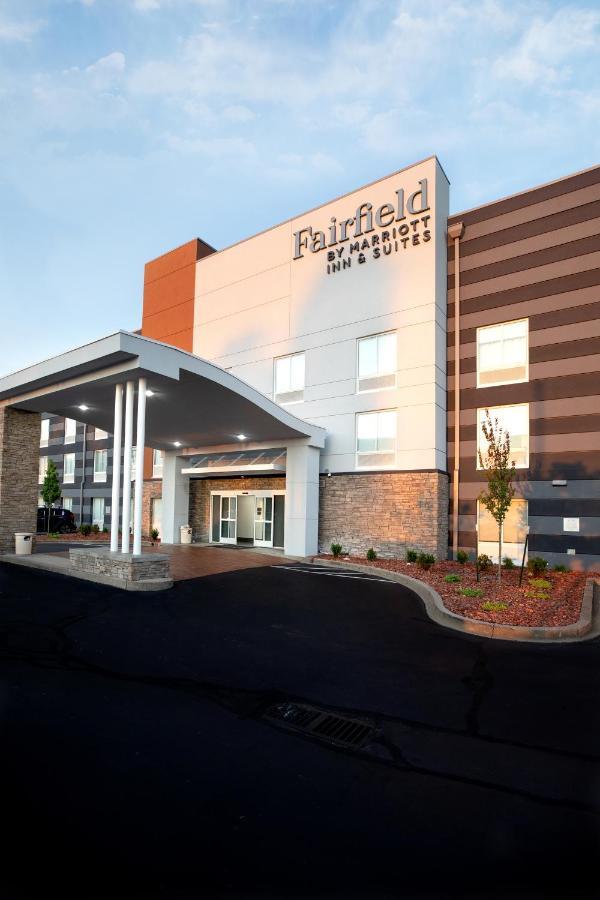 Fairfield By Marriott Inn & Suites Louisville Airport Exterior foto